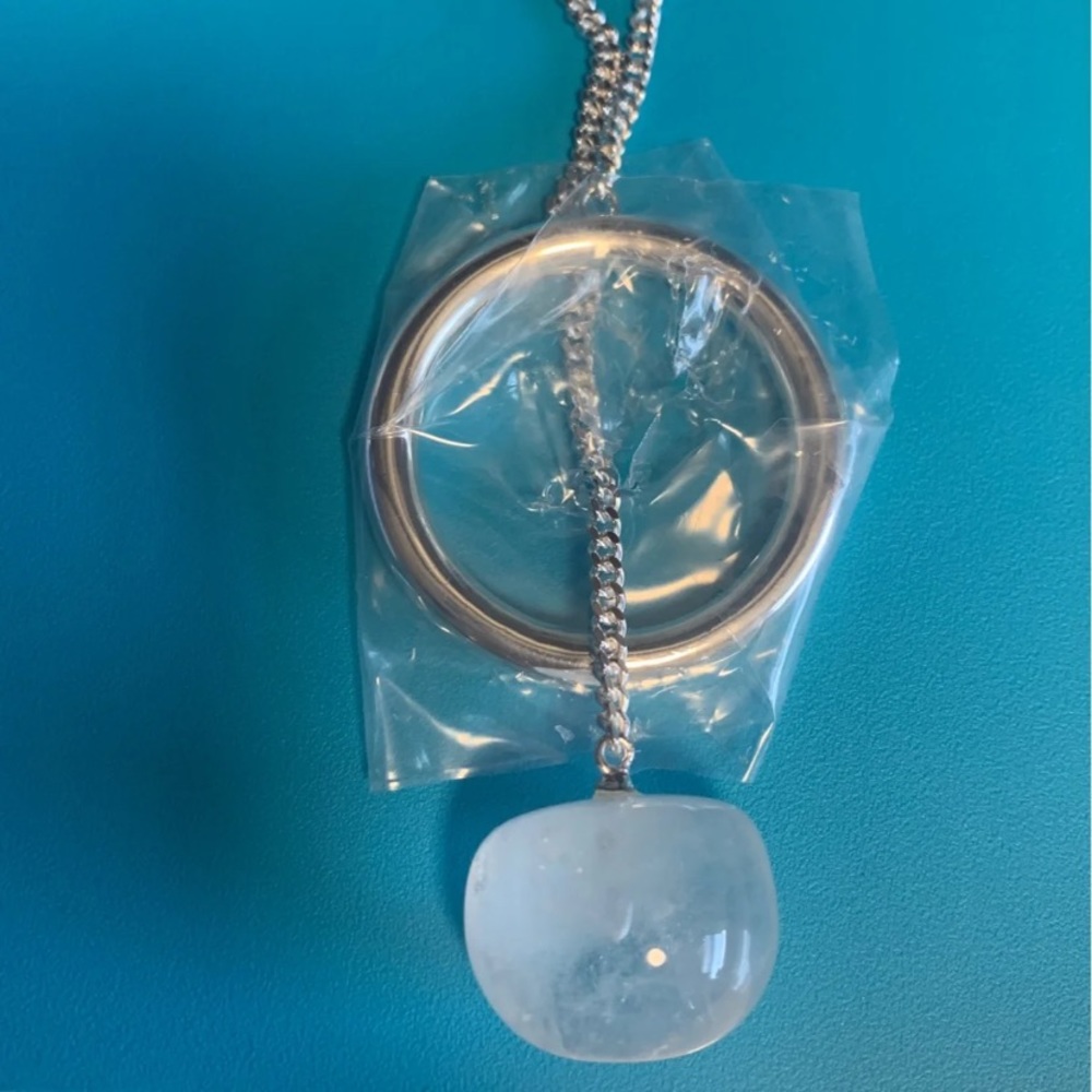 Quartz stone necklace